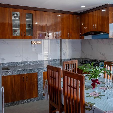 Homestay Book Now Kathmandu Buitenkant foto