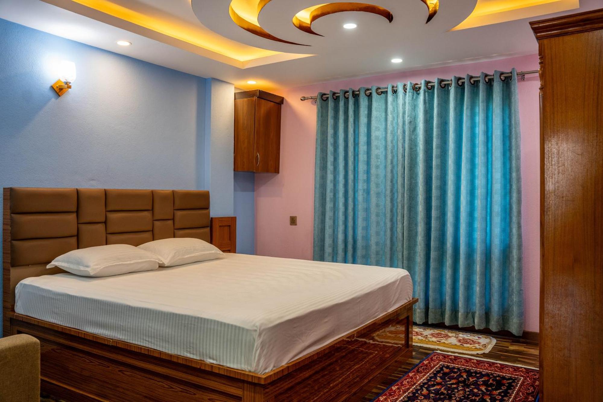 Homestay Book Now Kathmandu Buitenkant foto